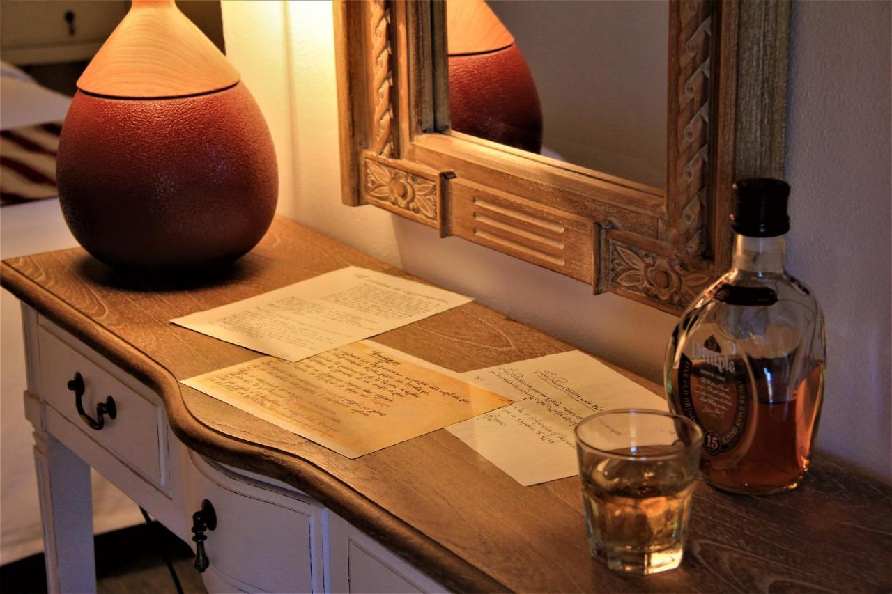 Liotrivi Historical Mansion And Boutique Hotel 莫奈姆瓦夏 外观 照片