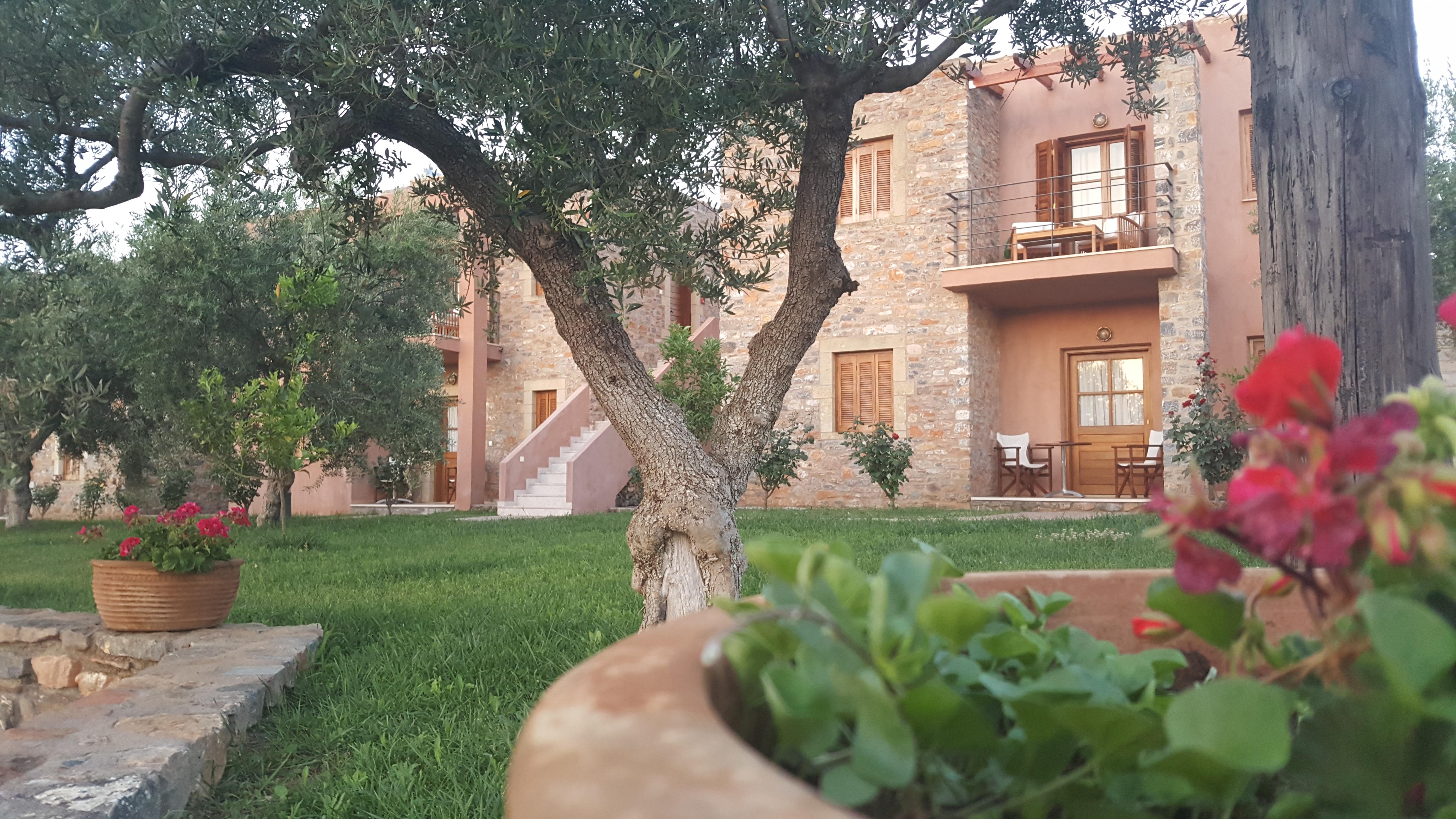 Liotrivi Historical Mansion And Boutique Hotel 莫奈姆瓦夏 外观 照片